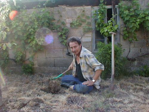 Zen bei Gartenarbeit