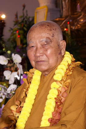 24.07.2009 - Geburtstags Fotos des Obersten Abtes Zen Meister Thich Thanh Tu